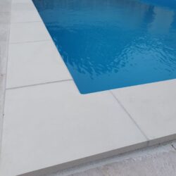 Rubni kamen za bazene 3cm